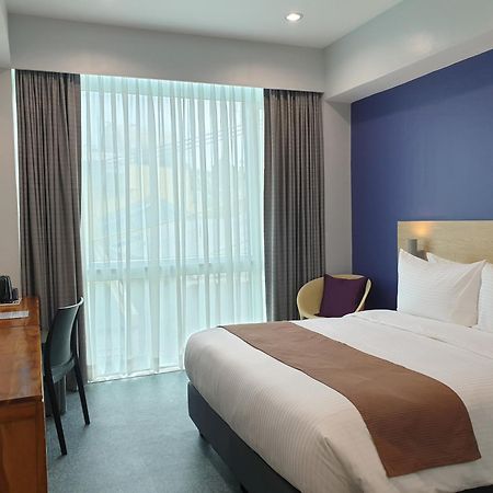 Li Mkt Makati City Ngoại thất bức ảnh